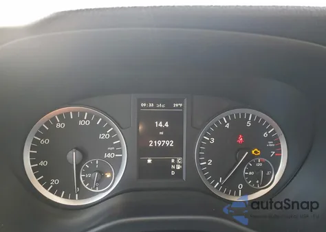 2018 Mercedes-Benz Metris z USA, uszkodzony, nr VIN WD4PG2EEXJ3491192